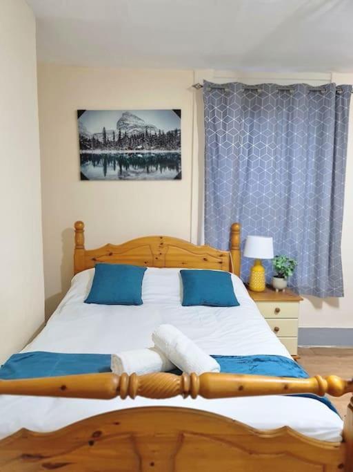 Lovely Private Room Near Central Лондон Екстериор снимка