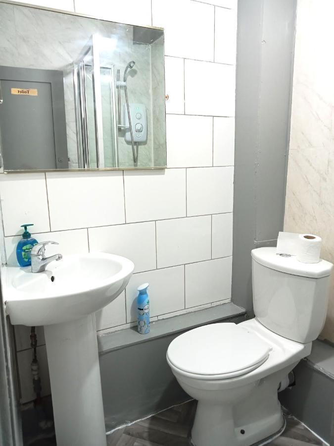 Lovely Private Room Near Central Лондон Екстериор снимка
